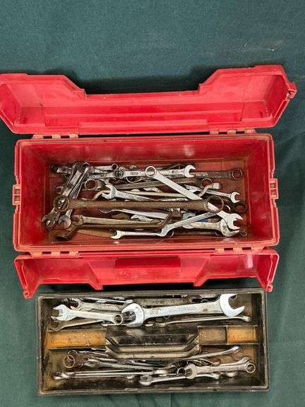 Assortment of wrenches, open end, box end, offset, mostly SAE image