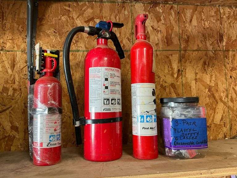 Fire extinguishers, First Alert, 2 Kiddies image