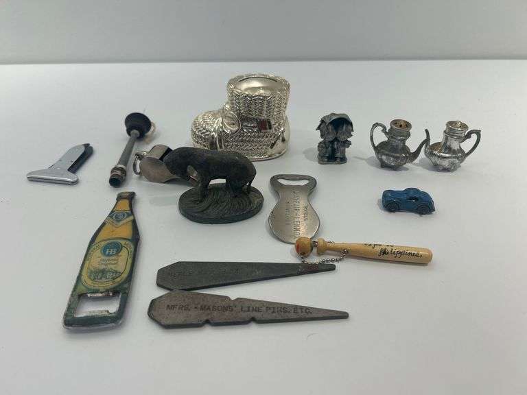 Mixed Lot of Advertising and Collectible Items image