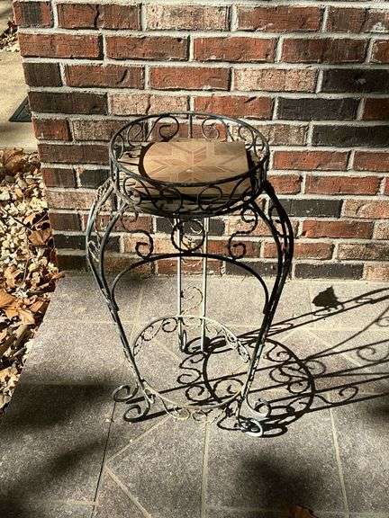 Wire plant stand image
