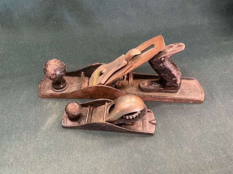 Pair of Stanley wood planes image