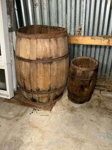 30" wooden barrel body image