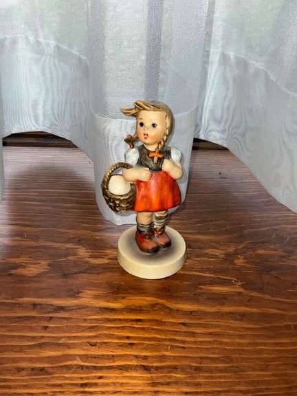 "Little Shopper" Hummel figurine image