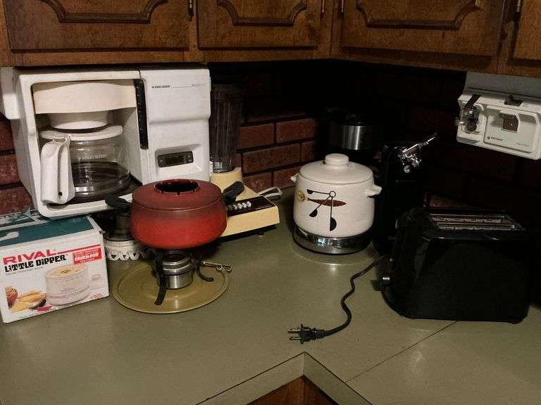 Rival Little Dipper, Black & Decker under the counter coffee pot, Hamilton Beach blender image