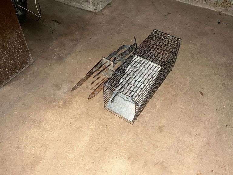 Mole trap and a small live animal trap 15" L image