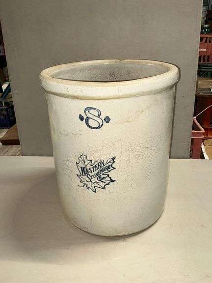 Western Stoneware #8 crock image