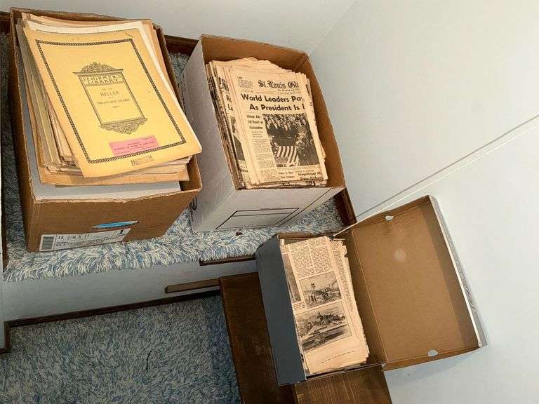 News clippings image