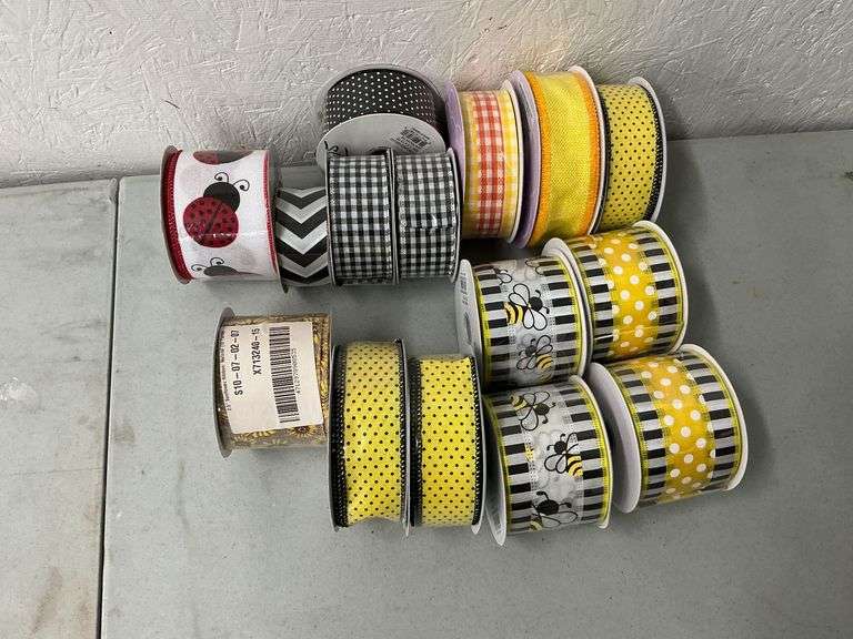 Ladybug, bees, polka dot, plaid wire decorative ribbon image