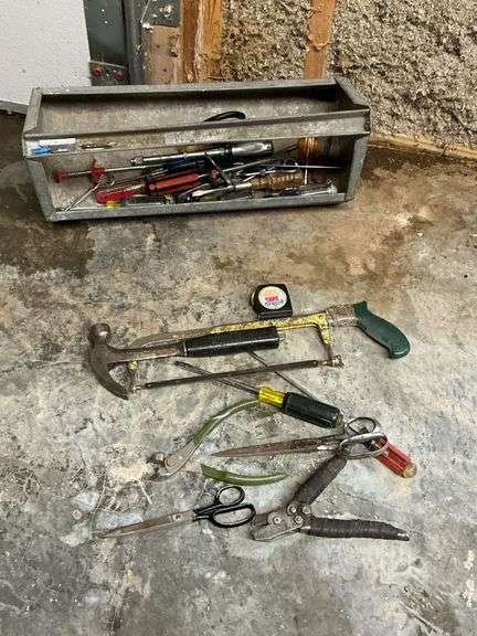 Metal tool box image