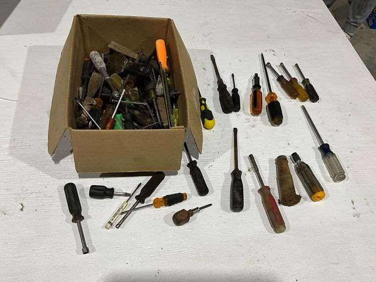 Assorted screwdrivers, scrappers, nutdrivers, etc. image