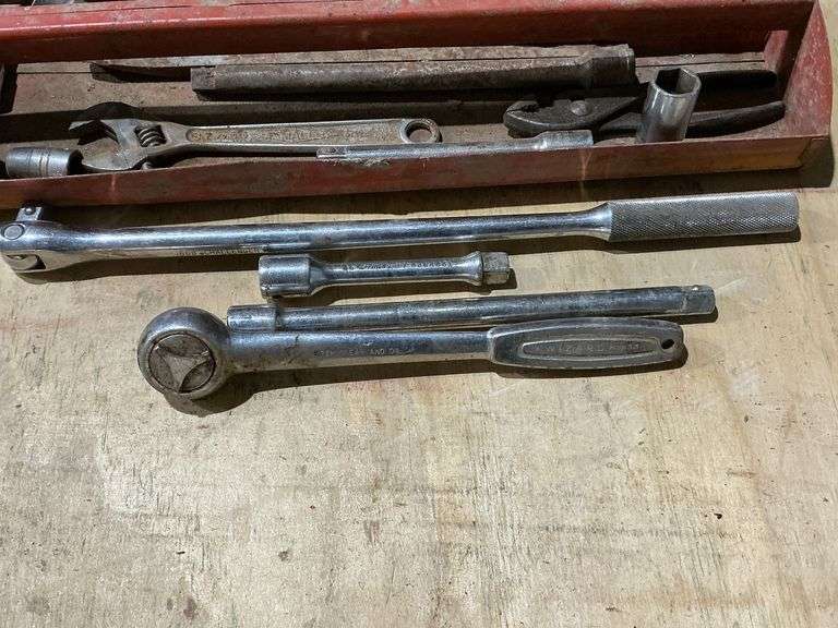 Metal tool tray with 1/2" drive, Wizard ratchet image