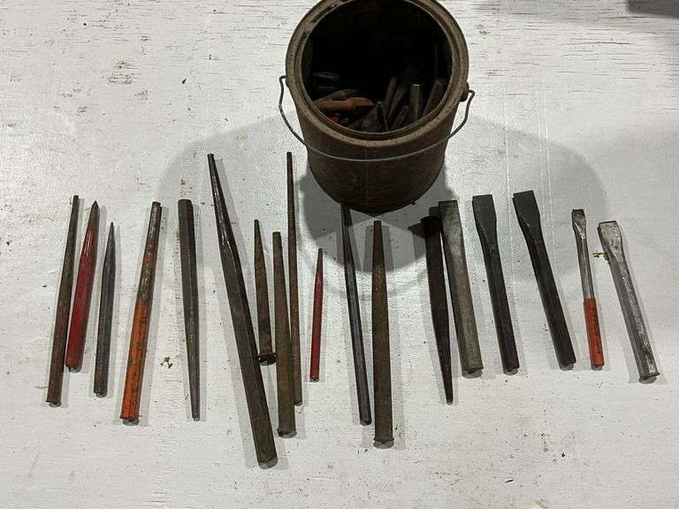 Punches, chisels image