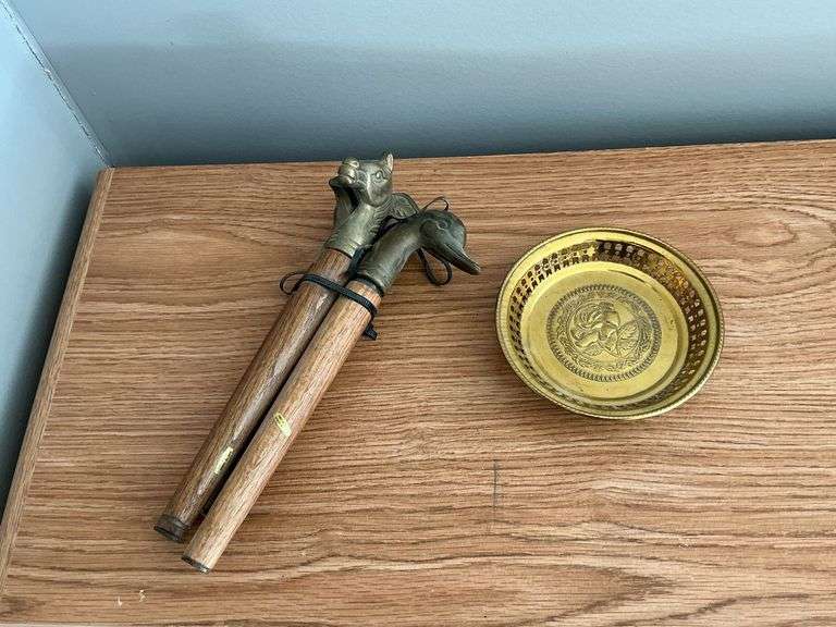 4 cane heads with brass handles image