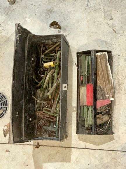 Assortment of allen wrenches image