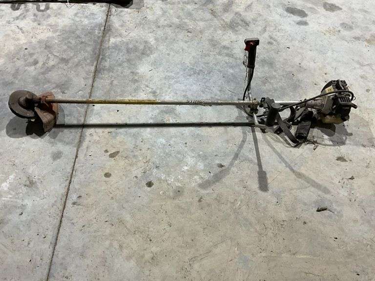 Stihl FS86 string trimmer, engine has compression image