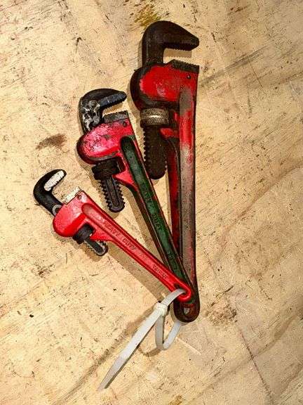 Pipe wrenches up to 14" image