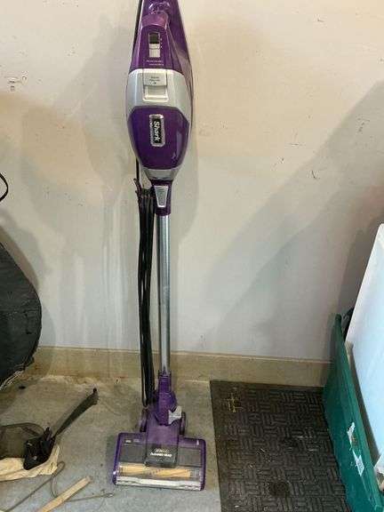 Shark Rocket with 0-M cleaning head image