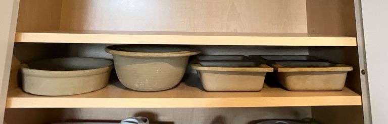Pampered Chef bakeware, small deep dish baker, bowl image