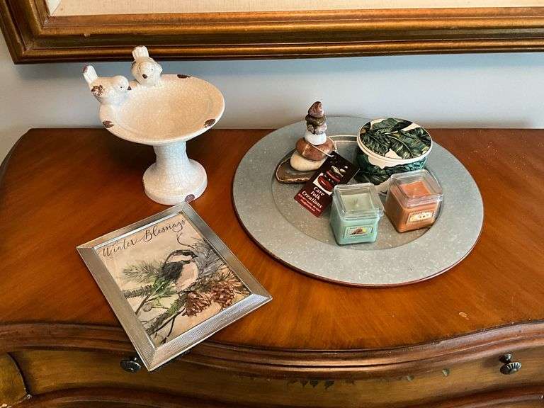 Charger, decorative items, candles, etc. image