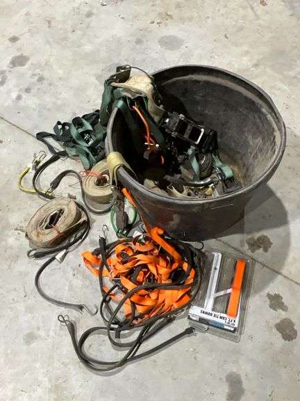 Large and small ratchet straps, rubber bungee straps image