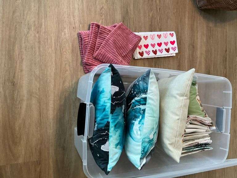 Large tote of decorative pillows image