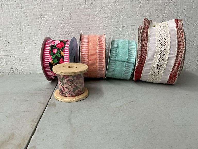 Cutie Pa Tutie and other wired ribbon image