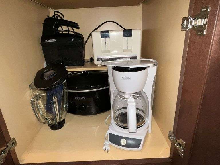Small kitchen appliances image
