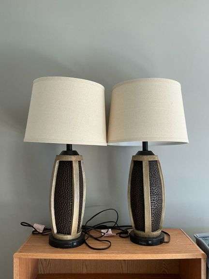 Pair of table lamps, 29" T image