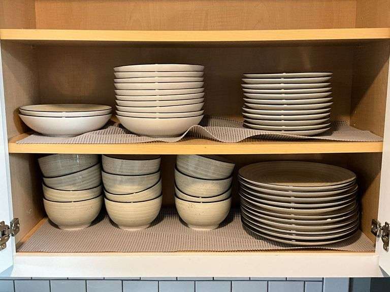 Vancasso stoneware dishes image