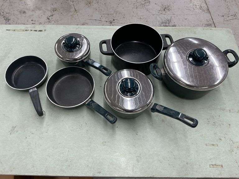 Wearever pots and pans, Revereware 6" skillet image
