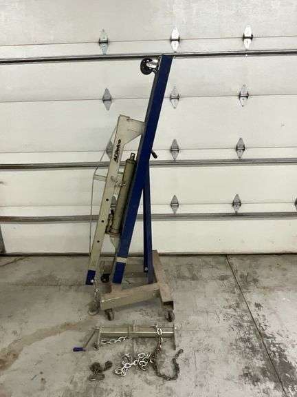 AC Delco fold-up engine hoist 2-ton max capacity image