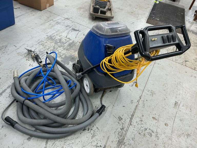Windsor Clipper Industrial carpet cleaner, includes suction hose with spray attachment image