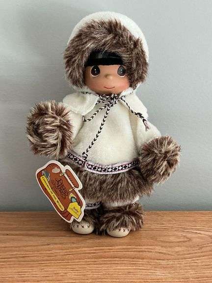 Precious Moments Children Of The World, Sulu Alaska doll image