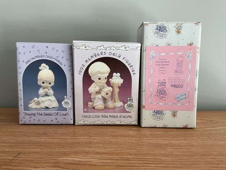 3 Precious Moments figurines in original boxes image