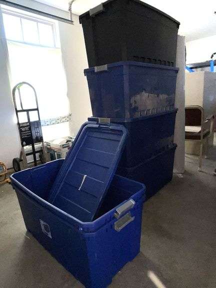 5 Sterilite 50 gal totes with lid image