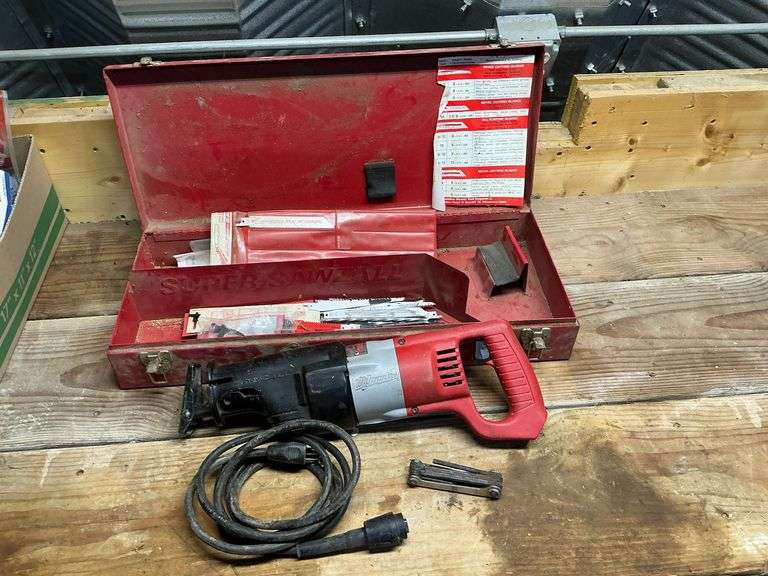 Milwaukee Super Sawzall, Model 6527 image