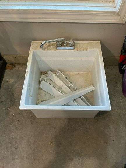 Utility sink image
