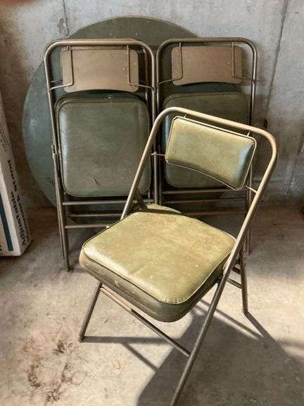 Round Samsonite folding table and chairs image