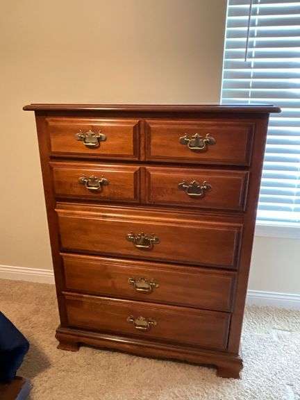 Saybrook Maple by Dixie 5-drawer chest of drawers image
