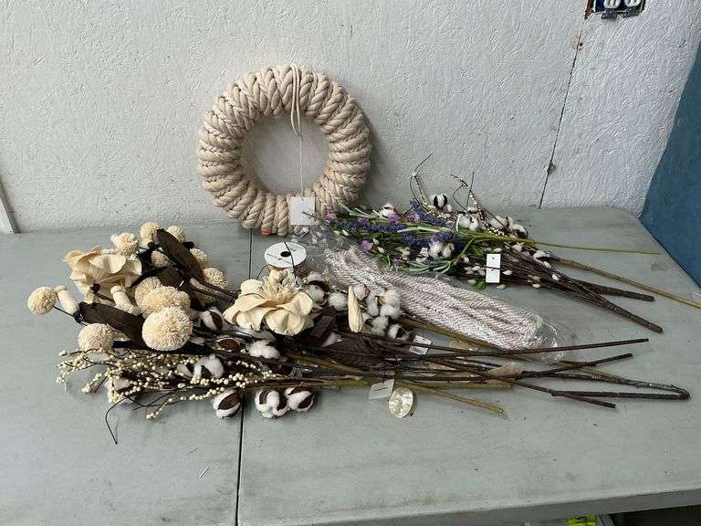 Cotton boils picks, cotton rope wreath, ribbon, deco flex tubing image