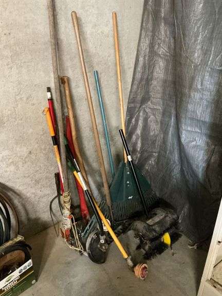 Long handled tools image