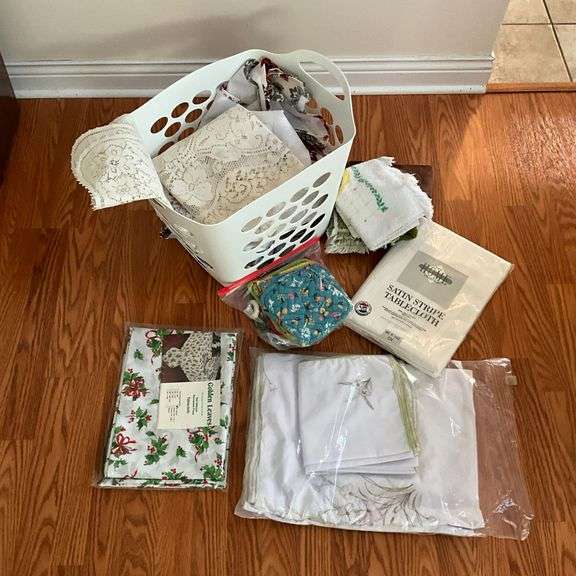 Kitchen linens and table cloths image