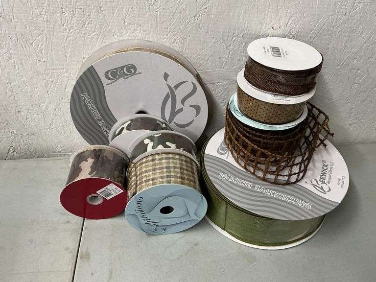 Camo and natural color wired decorative ribbon image