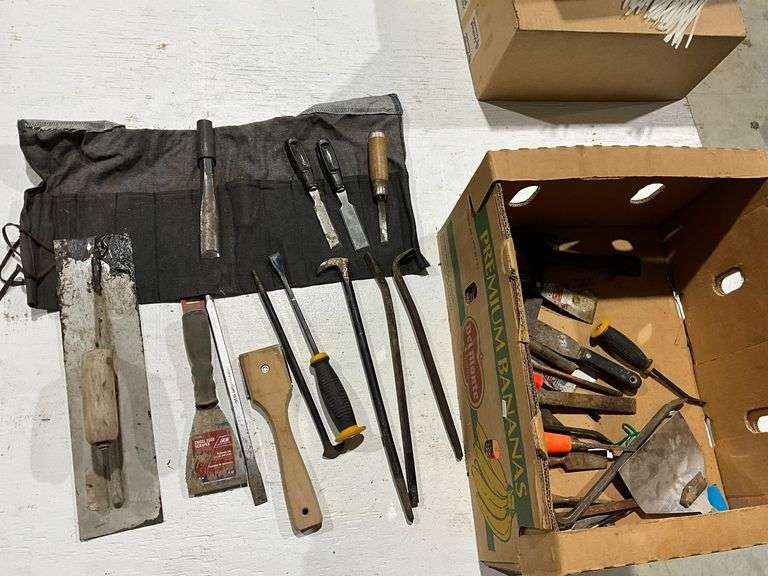 Chisels, pry bars, trowel, etc. image