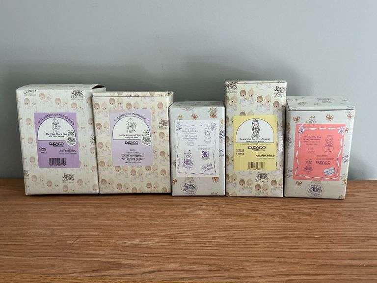 4 Precious Moments Symbol of Membership figurines 1992-1995 image