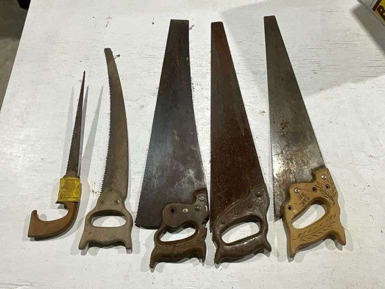 Assorted handsaws image