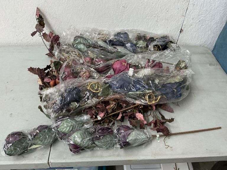 Burgandy and blue floral picks image