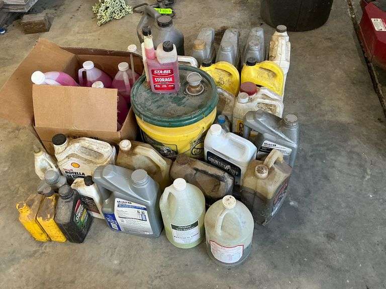 Motor oil, antifreeze, RV antifreeze, tire sealant image