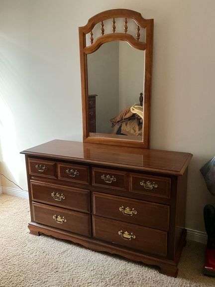 Saybrook Maple by Dixie 6-drawer dresser with mirror image