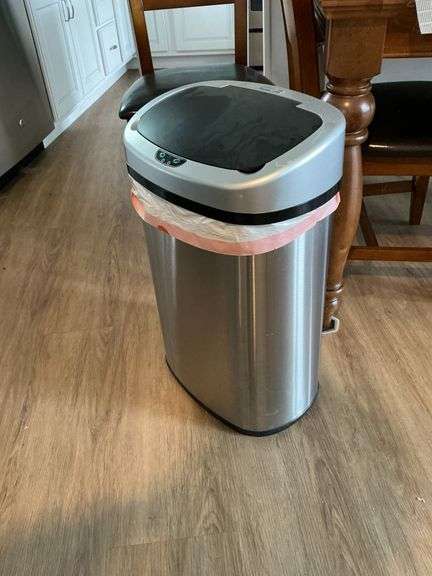Sensorcan auto opening trash can image